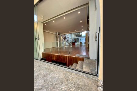 Casa à venda com 350m², 3 quartos e 2 vagas