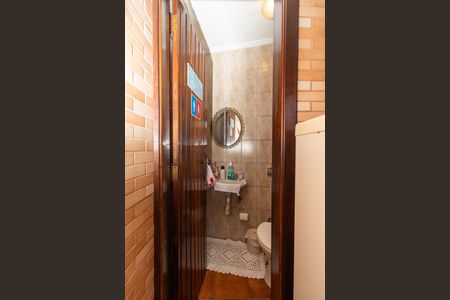 Casa à venda com 233m², 5 quartos e 6 vagasEdícula - Banheiro