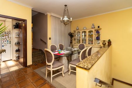 Casa à venda com 233m², 5 quartos e 6 vagasSala de Jantar