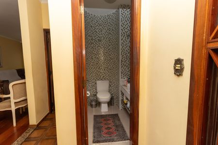 Casa à venda com 233m², 5 quartos e 6 vagasLavabo