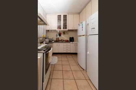 Casa à venda com 233m², 5 quartos e 6 vagasCozinha