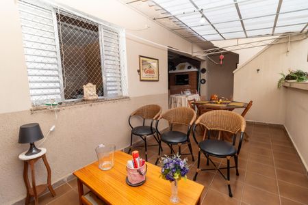 Casa à venda com 233m², 5 quartos e 6 vagasEdícula - Churrasqueira