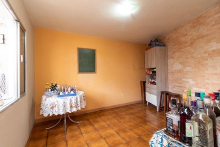 Casa à venda com 233m², 5 quartos e 6 vagasEdícula - Quarto 4