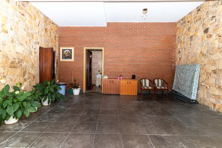 Casa à venda com 233m², 5 quartos e 6 vagasGaragem