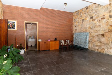 Casa à venda com 233m², 5 quartos e 6 vagasGaragem