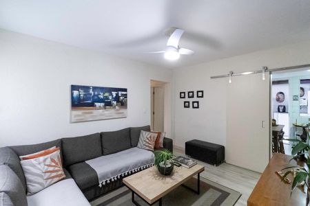 Apartamento à venda com 120m², 3 quartos e 1 vaga Apartamento à venda com 120m², 3 quartos e 1 vagaSala