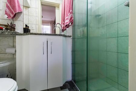 Apartamento à venda com 120m², 3 quartos e 1 vaga Apartamento à venda com 120m², 3 quartos e 1 vagaBanheiro da suíte