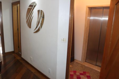 Apartamento à venda com 154m², 4 quartos e 2 vagasSala