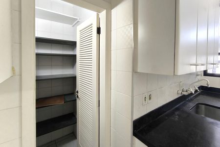 Apartamento à venda com 156m², 3 quartos e 2 vagasCozinha