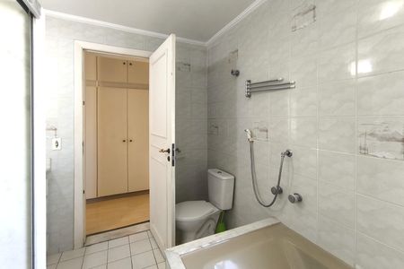 Apartamento à venda com 156m², 3 quartos e 2 vagasBanheiro Suíte