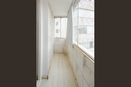 Apartamento à venda com 280m², 5 quartos e 4 vagas Apartamento à venda com 280m², 5 quartos e 4 vagasVaranda - Suíte