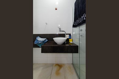 Apartamento à venda com 280m², 5 quartos e 4 vagas Apartamento à venda com 280m², 5 quartos e 4 vagasBanheiro suíte 2