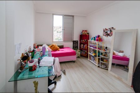 Apartamento à venda com 280m², 5 quartos e 4 vagas Apartamento à venda com 280m², 5 quartos e 4 vagasQuarto 2