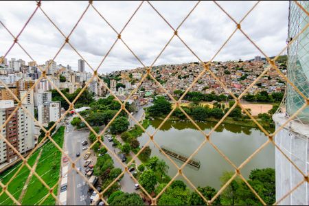 Apartamento à venda com 280m², 5 quartos e 4 vagas Apartamento à venda com 280m², 5 quartos e 4 vagasVista