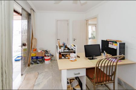 Apartamento à venda com 280m², 5 quartos e 4 vagas Apartamento à venda com 280m², 5 quartos e 4 vagasSuíte 2