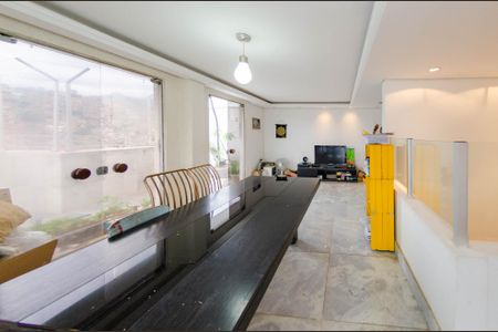 Apartamento à venda com 280m², 5 quartos e 4 vagas Apartamento à venda com 280m², 5 quartos e 4 vagasSala 2