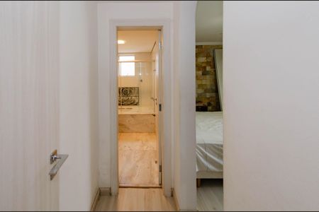 Apartamento à venda com 280m², 5 quartos e 4 vagas Apartamento à venda com 280m², 5 quartos e 4 vagasSuíte