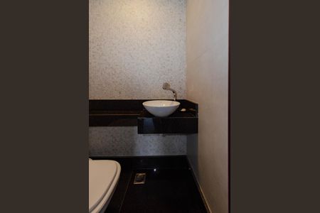 Apartamento à venda com 280m², 5 quartos e 4 vagas Apartamento à venda com 280m², 5 quartos e 4 vagasLavabo