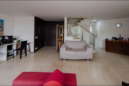 Apartamento à venda com 280m², 5 quartos e 4 vagas Apartamento à venda com 280m², 5 quartos e 4 vagasSala