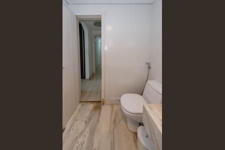 Apartamento à venda com 280m², 5 quartos e 4 vagas Apartamento à venda com 280m², 5 quartos e 4 vagasBanheiro suíte 1