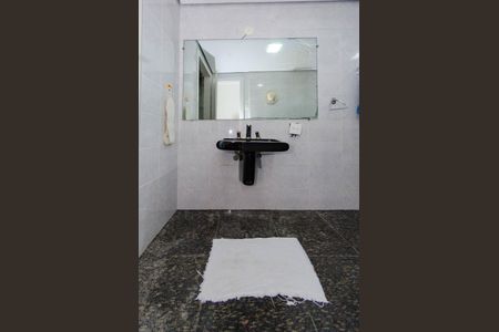 Apartamento à venda com 280m², 5 quartos e 4 vagas Apartamento à venda com 280m², 5 quartos e 4 vagasBanheiro