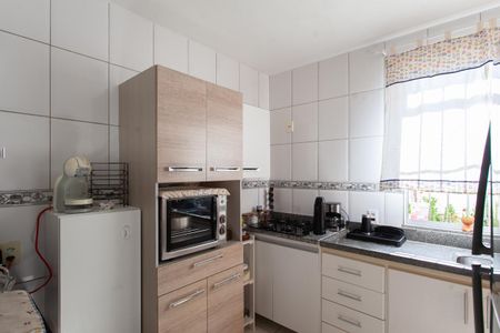 Casa à venda com 103m², 3 quartos e 2 vagas Casa à venda com 103m², 3 quartos e 2 vagasCozinha