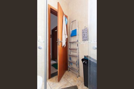 Casa à venda com 103m², 3 quartos e 2 vagas Casa à venda com 103m², 3 quartos e 2 vagasBanheiro Social