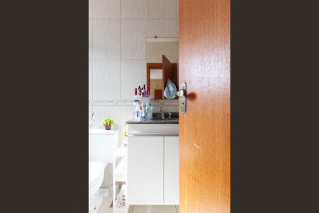 Casa à venda com 103m², 3 quartos e 2 vagas Casa à venda com 103m², 3 quartos e 2 vagasBanheiro da Suíte