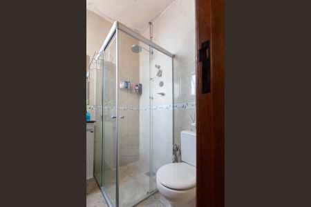 Casa à venda com 103m², 3 quartos e 2 vagas Casa à venda com 103m², 3 quartos e 2 vagasBanheiro Social