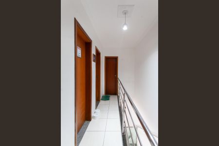 Casa à venda com 103m², 3 quartos e 2 vagas Casa à venda com 103m², 3 quartos e 2 vagasCorredor