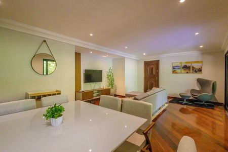 Apartamento à venda com 180m², 4 quartos e 3 vagas Apartamento à venda com 180m², 4 quartos e 3 vagasSala