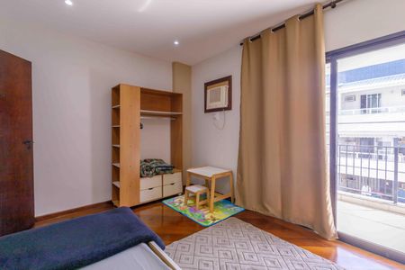 Apartamento à venda com 180m², 4 quartos e 3 vagas Apartamento à venda com 180m², 4 quartos e 3 vagasQuarto 2