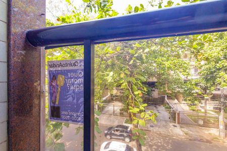 Apartamento à venda com 180m², 4 quartos e 3 vagas Apartamento à venda com 180m², 4 quartos e 3 vagasPlaquinha