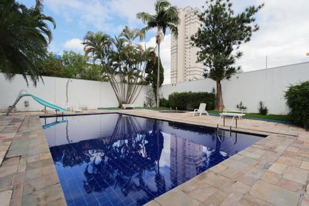 Apartamento à venda com 77m², 3 quartos e 1 vagaÁrea comum - Piscina