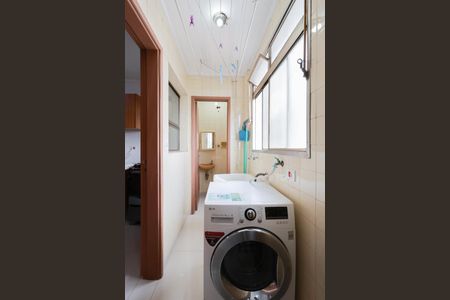 Apartamento à venda com 77m², 3 quartos e 1 vagaÁrea de serviço