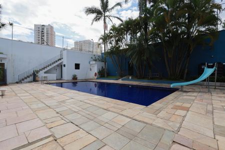Apartamento à venda com 77m², 3 quartos e 1 vagaÁrea comum - Piscina