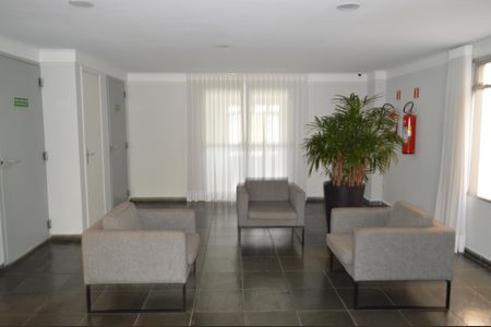 Apartamento à venda com 65m², 2 quartos e 2 vagasHall