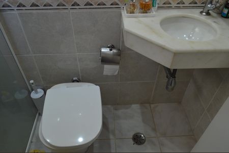 Apartamento à venda com 65m², 2 quartos e 2 vagasBanheiro