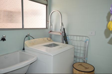 Apartamento à venda com 65m², 2 quartos e 2 vagasÁrea de Serviço