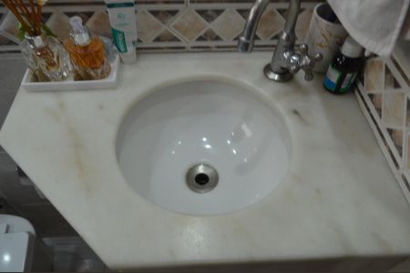 Apartamento à venda com 65m², 2 quartos e 2 vagasBanheiro