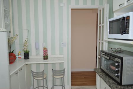 Apartamento à venda com 65m², 2 quartos e 2 vagasCozinha