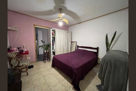 Casa à venda com 170m², 4 quartos e 2 vagas Casa à venda com 170m², 4 quartos e 2 vagasQuarto 3