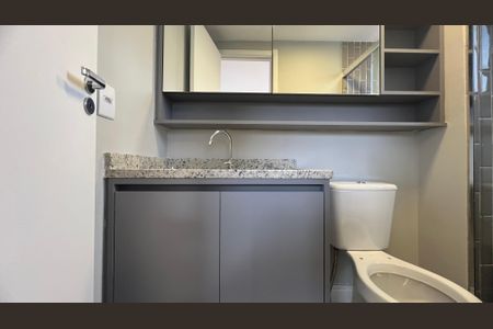 Studio à venda com 24m², 1 quarto e sem vaga Studio à venda com 24m², 1 quarto e sem vagaBanheiro