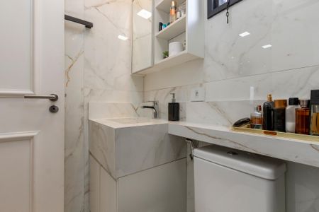 Apartamento à venda com 70m², 2 quartos e 2 vagasBanheiro da Suíte