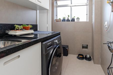 Apartamento à venda com 70m², 2 quartos e 2 vagasÁrea de Serviço