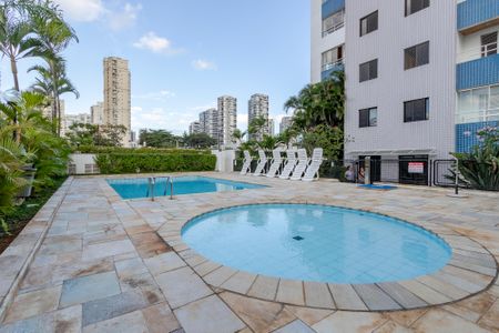 Apartamento à venda com 70m², 2 quartos e 2 vagasPiscina