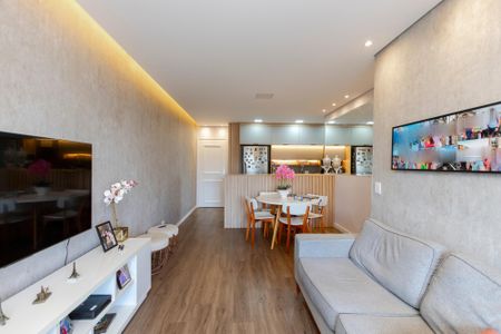 Apartamento à venda com 70m², 2 quartos e 2 vagasSala