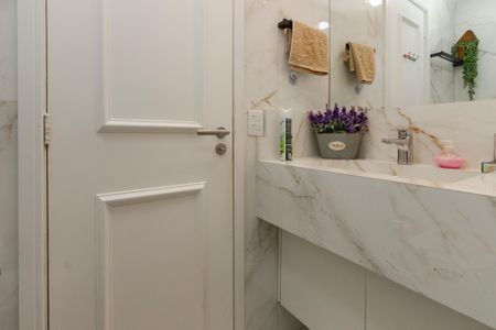 Apartamento à venda com 70m², 2 quartos e 2 vagasBanheiro