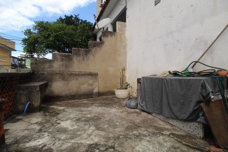 Casa para alugar com 70m², 2 quartos e sem vagaQuintal