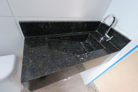 Apartamento à venda com 100m², 2 quartos e 1 vagaBanheiro da Suíte